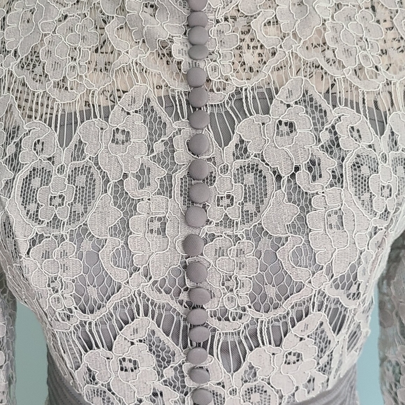 Gray Lace Dress NWT Size M - Picture 2 of 6